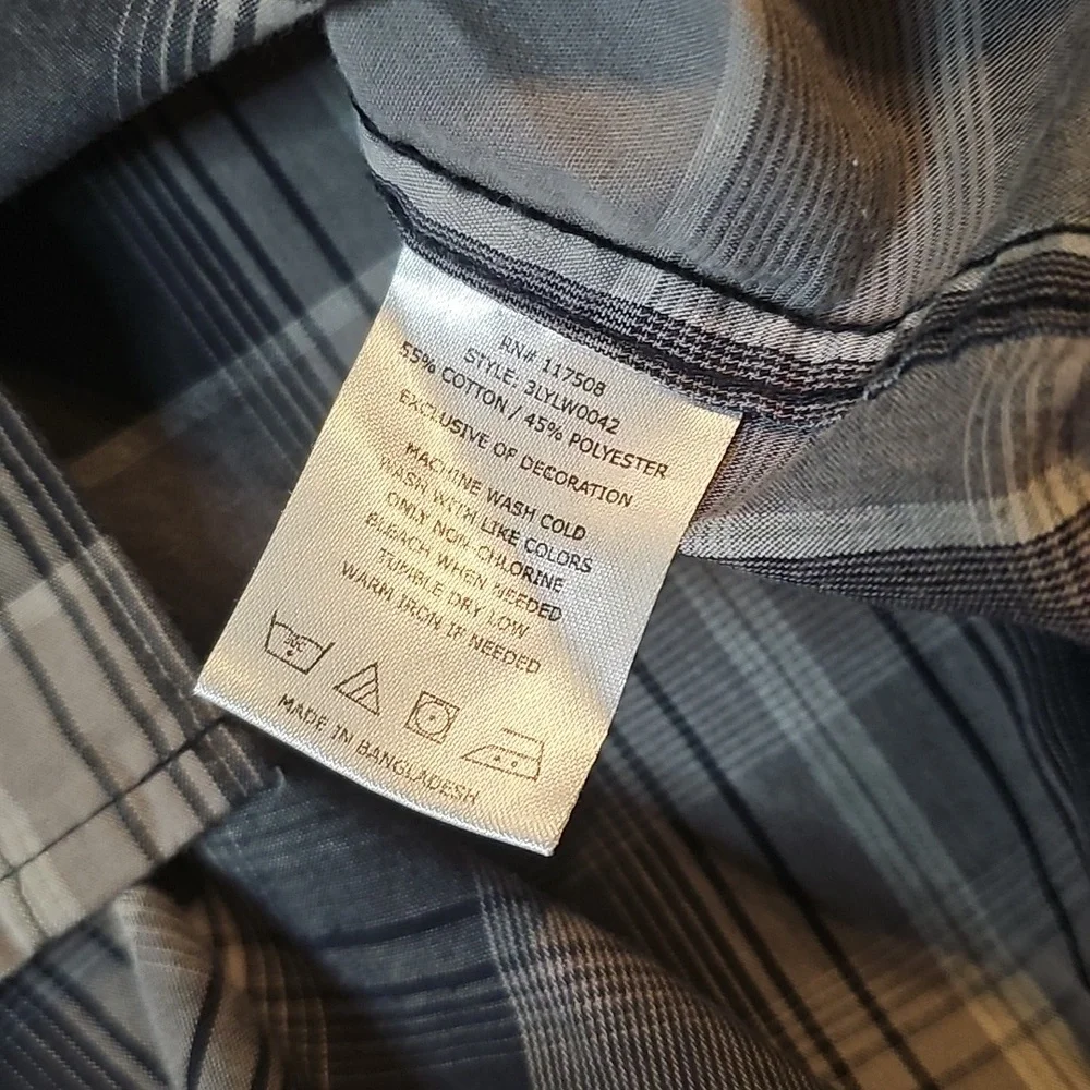 Levi's Modern long sleeve snap-up plaid shirt size S